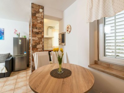 Apartment Apartment Lolo - Two Bedroom Apartment with Loggia and Street View - Outdoor photo 51