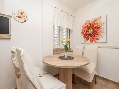 Apartment Apartment Lolo - Two Bedroom Apartment with Loggia and Street View - Outdoor photo 52