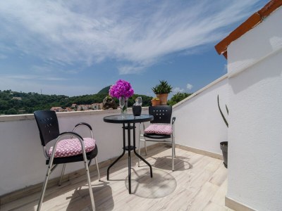 Apartment Apartment Emma - Two Bedroom Apartment with Balcony and Sea View - Outdoor photo 2
