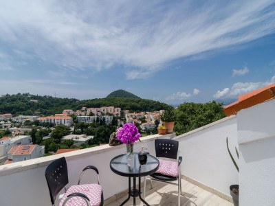 Apartment Apartment Emma - Two Bedroom Apartment with Balcony and Sea View - Outdoor photo 3