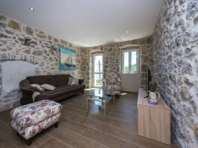 Villa Villa Dundo Pero - Four Bedroom Villa with Swimming Pool and Sea View - Features photo 6