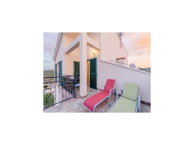 Apartment Apartments Villa Kameja - Two Bedroom Apartment with Terrace and Sea View (Crni) - Outdoor photo 16