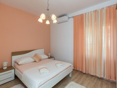 Apartment Apartment Ani - Two Bedroom Apartment with Terrace and Garden View - Features photo 11