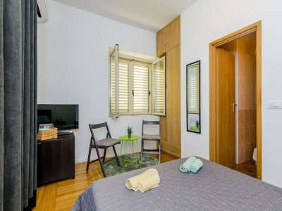 Apartment The Point Room - Double Room with City View - Features photo 7