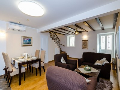 Apartment Apartment Maru Prestige - Comfort Duplex Two Bedroom Apartment - Features photo 15