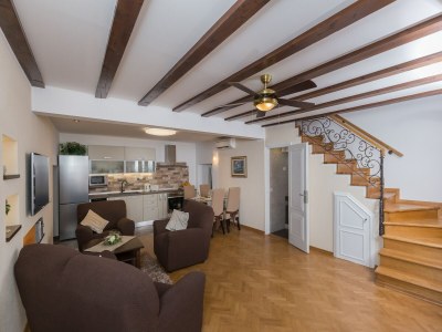 Apartment Apartment Maru Prestige - Comfort Duplex Two Bedroom Apartment - Features photo 19