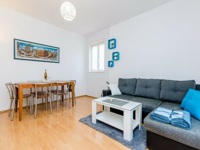 Apartment Apartment Antej - One Bedroom Apartment with Terrace and City View - Features photo 19