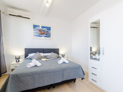 Apartment Miracle Apartments - Comfort Studio Apartment with Terrace and City View - Features photo 19