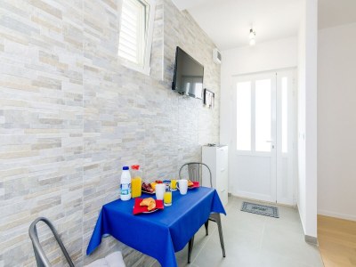 Apartment Miracle Apartments - Comfort Studio Apartment with Terrace and City View - Features photo 24