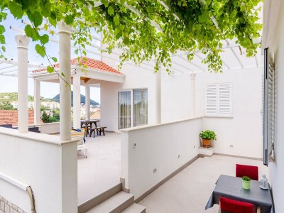 Apartment Miracle Apartments - Comfort Studio Apartment with Terrace and City View - Outdoor photo 45
