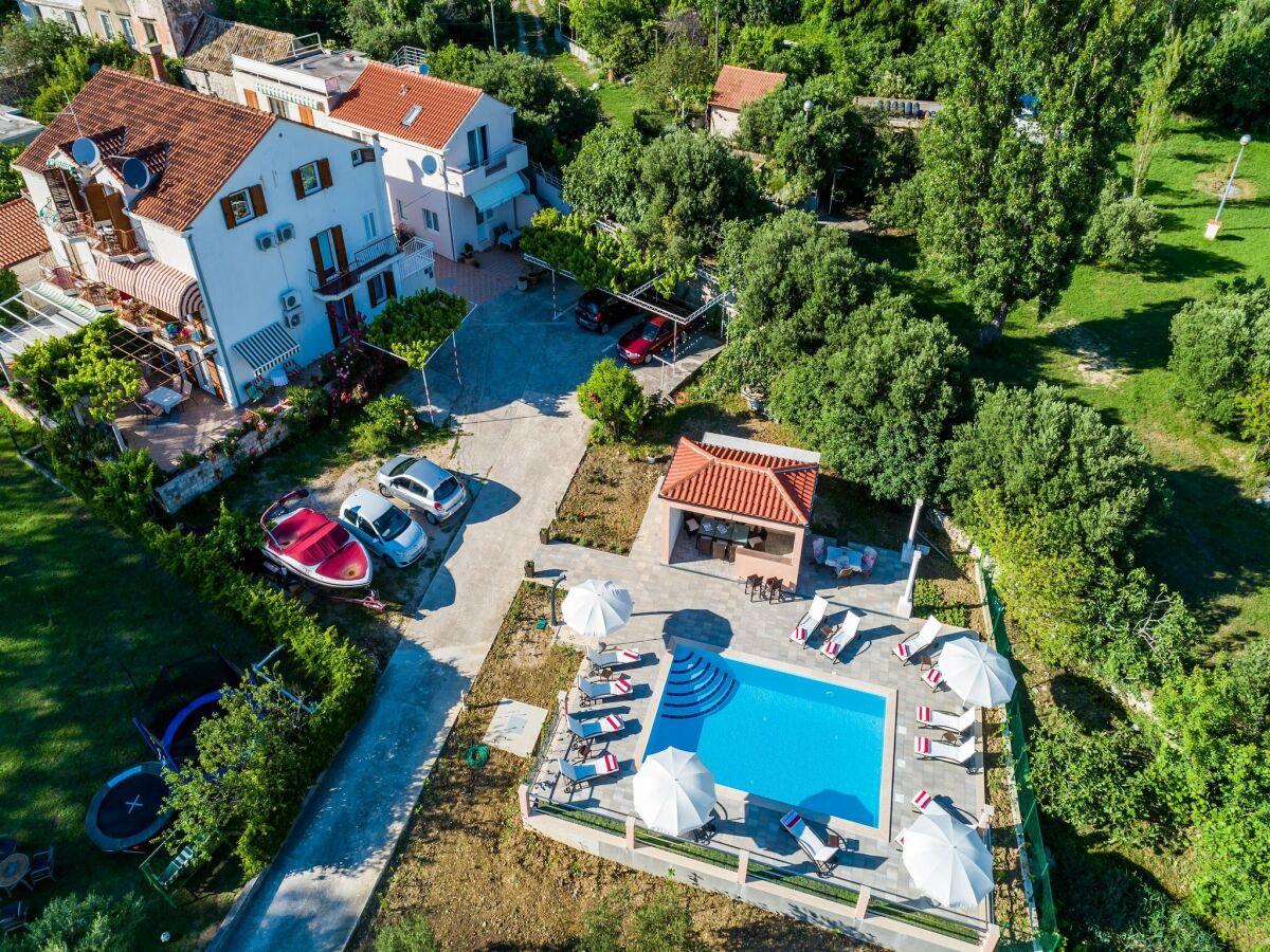 Apartment Apartments Mali Paradiso - One Bedroom Apartment with Terrace and Pool View(A3) - Outdoor photo 3