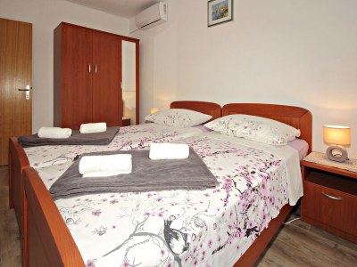 Apartment Apartment Milenka - Four Bedroom Apartment with Terrace - Features photo 15