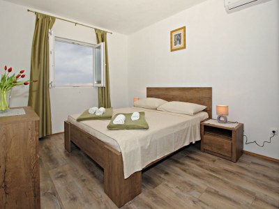 Apartment Apartment Milenka - Four Bedroom Apartment with Terrace - Features photo 18