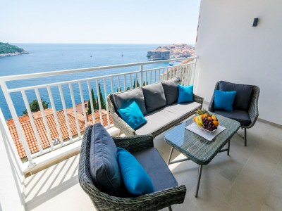 Apartment Apartments Lazarin - Two Bedroom Apartment with Balcony and Sea View (1 Veliki) - Outdoor photo 2