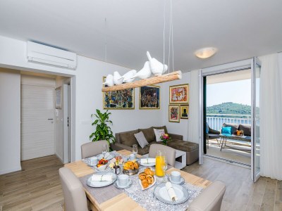 Apartment Apartments Lazarin - Two Bedroom Apartment with Balcony and Sea View (1 Veliki) - Features photo 15