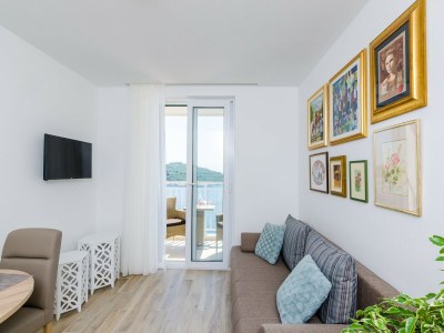 Apartment Apartments Lazarin - One Bedroom Apartment with Balcony and Sea View (2 Mali ) - Features photo 8