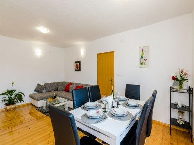 Apartment Apartment &  Rooms Maždin - One Bedroom Apartment with Balcony and Sea View - Features photo 28