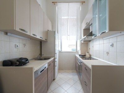 Apartment Apartment Old Writer - Two Bedroom Apartment with City View - Features photo 8