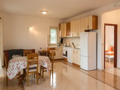 Apartment Bodul Vacation Apartment - Two Bedroom Apartment with Terrace and Sea View - Features photo 19