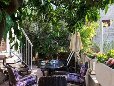 Apartment Apartment Vukic - Studio Apartment with Terrace and Garden View in Dubrovnik - Apartment