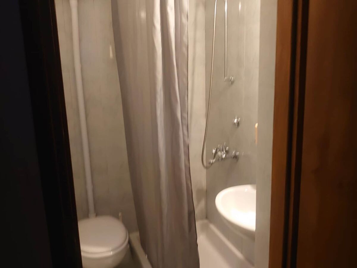 Apartment Villa Peragić - Triple Room with Balcony - Features photo 4