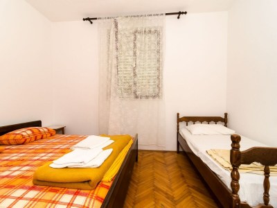 Apartment Villa Peragić - Triple Room 2 - Features photo 9