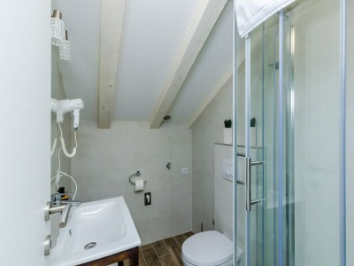 Apartment Apartments Life - Two Bedroom Apartment with Balcony and Sea View - Features photo 17