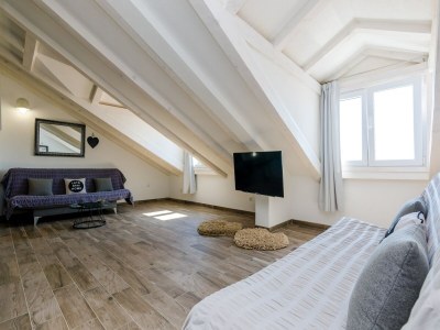 Apartment Apartments Life - Two Bedroom Apartment with Balcony and Sea View - Features photo 32