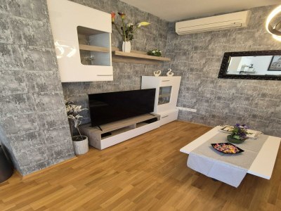 Apartment Apartment Josip - One Bedroom apartment - Features photo 13