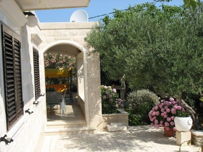 Holiday house Holiday home Villa Spilla - Three Bedroom Home with Terrace - Features photo 3