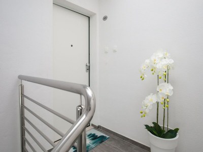 Apartment Apartments Dva Galeba - Standard One Bedroom Apartment with Sea View (203) - Outdoor photo 2