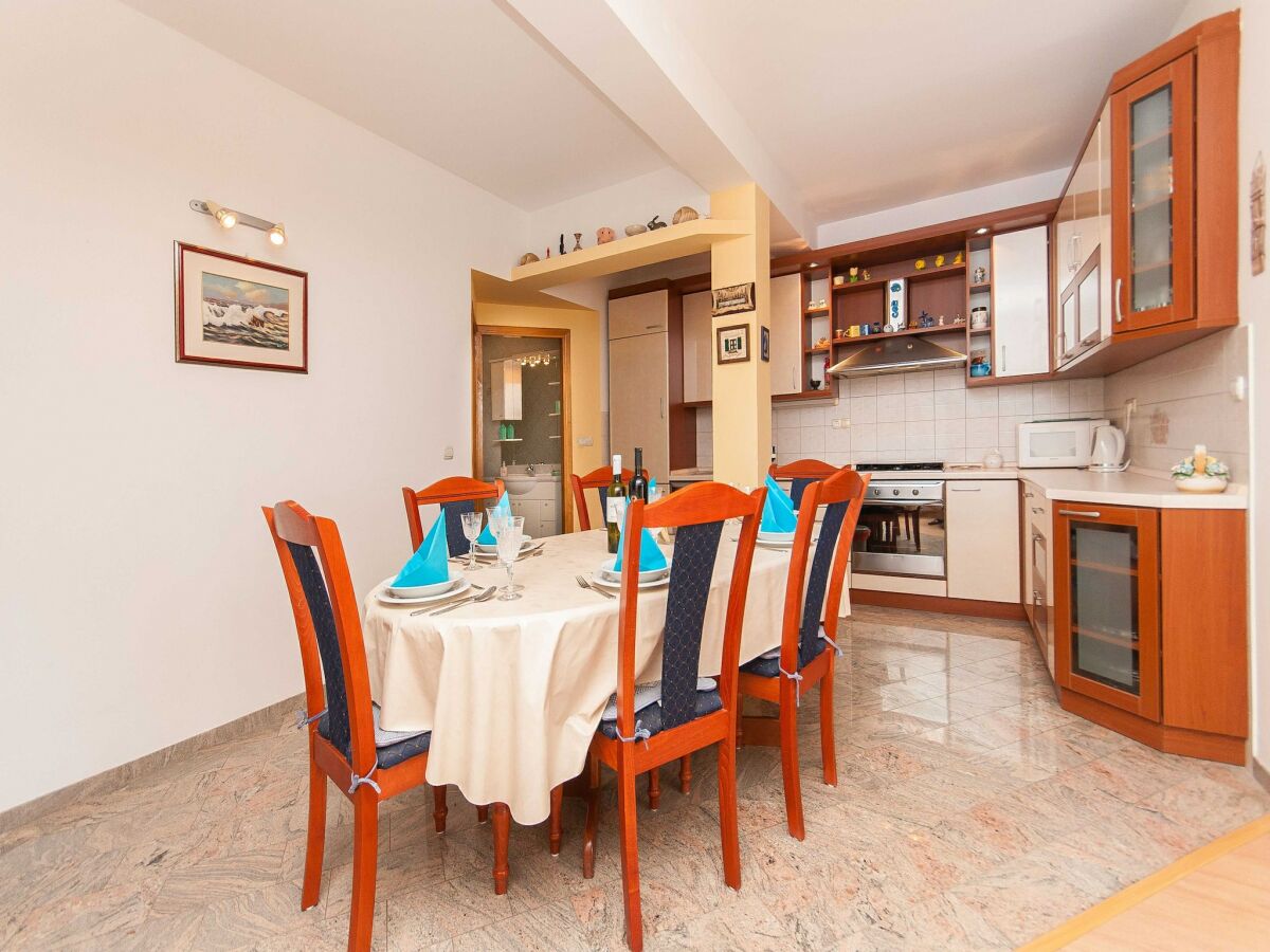 Apartment Apartment Brajki-Three Bedroom Apartment with Balcony and Sea View