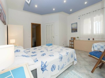 Apartment Apartment Brajki-Three Bedroom Apartment with Balcony and Sea View - Features photo 9