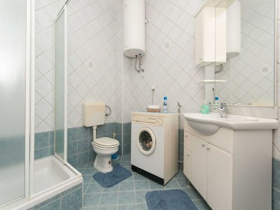 Apartment Apartment Brajki-Three Bedroom Apartment with Balcony and Sea View - Features photo 13