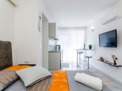 Apartment Apartment Lea - Studio Apartment - Features photo 11