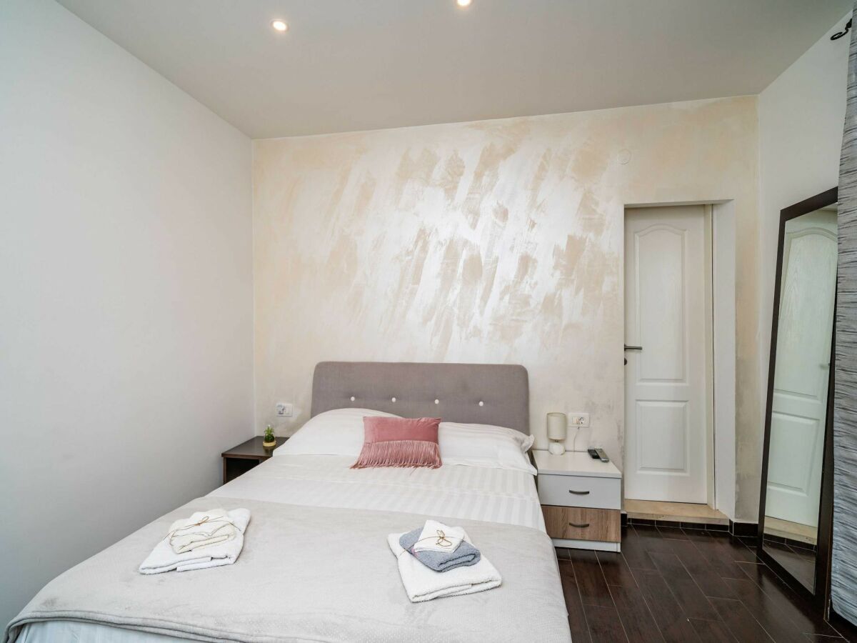 Apartment Apartments Dub - One-Bedroom Apartment (no.3) - Features photo 5