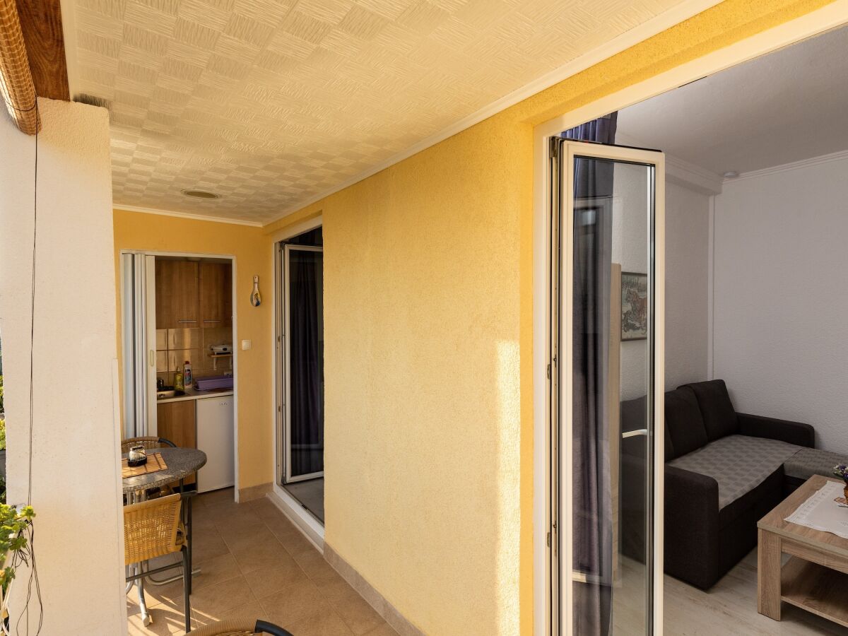 Apartment Apartments Belenum - One-Bedroom Apartment with Balcony and Sea View (no.3) - Outdoor photo 4