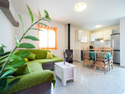 Holiday house Olive's Garden House - Three Bedroom Holiday Home with Terrace and Sea View in Korčula - Holiday house