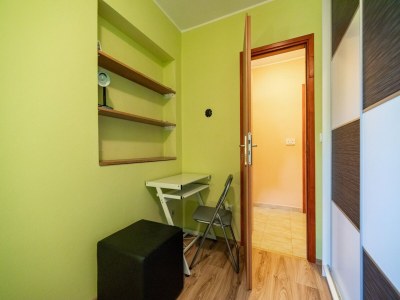 Holiday house Olive's Garden House - Three Bedroom Holiday Home with Terrace and Sea View - Features photo 18