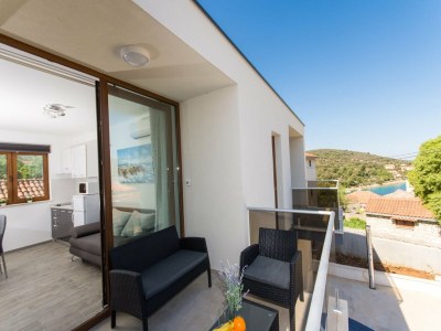 Apartment Villa LA-Comfort One Bedroom Apartment with Sea View Terrace 3 in Drvenik Veli - Apartment