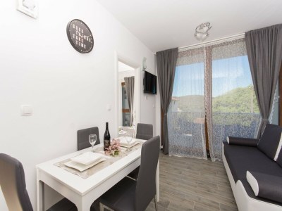 Apartment Villa LA-Comfort One Bedroom Apartment with Sea View Terrace 3 - Features photo 15