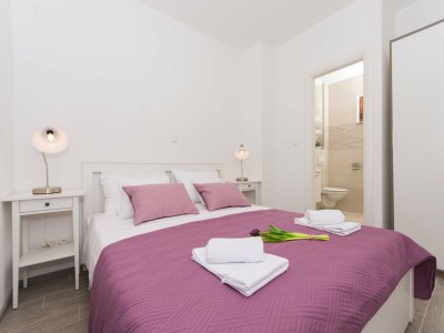 Apartment Villa LA-Comfort One Bedroom Apartment with Sea View Terrace 2 - Features photo 29