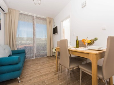 Apartment Villa LA-Comfort One Bedroom Apartment with Sea View Terrace 2 - Features photo 33