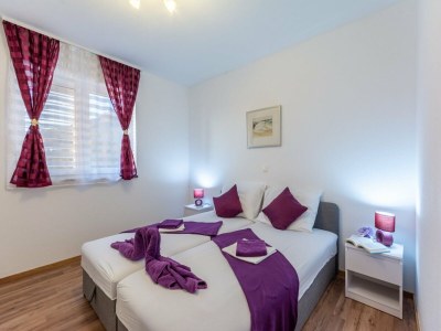 Apartment Apartments Palma - Two Bedroom Apartment with Balcony and Sea View  ( Veliki ) - Features photo 20