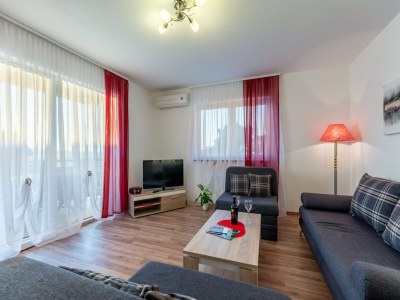 Apartment Apartments Palma - Two Bedroom Apartment with Balcony and Sea View  ( Veliki ) - Features photo 24