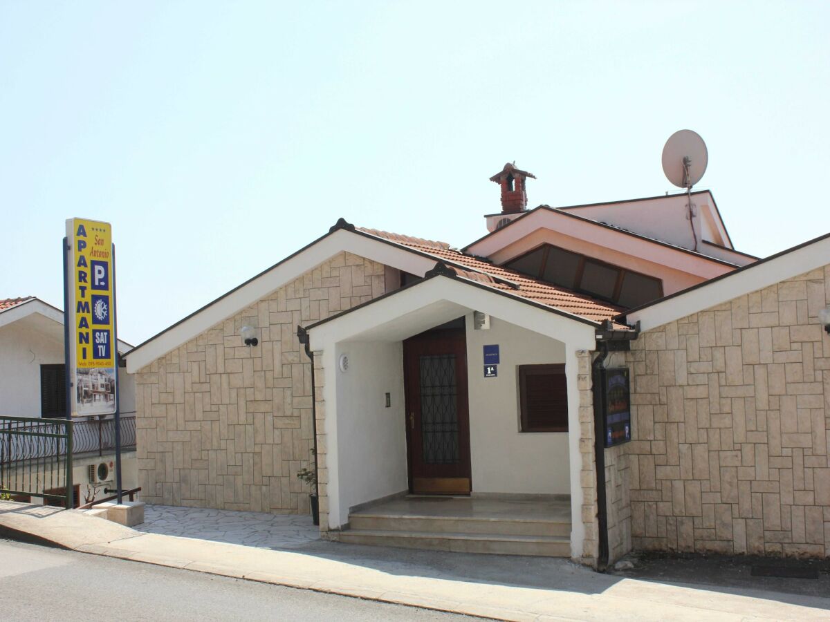 Apartment Guest House San Antonio-One Bedroom Apartment with Balcony no.2 - Outdoor photo 2