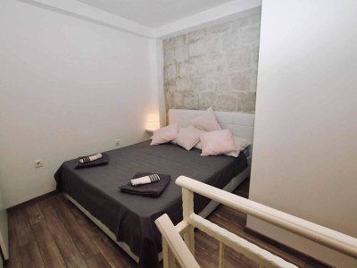 Apartment Dalmatian White Shell Apartment- Two Bedroom Apartment - Features photo 20