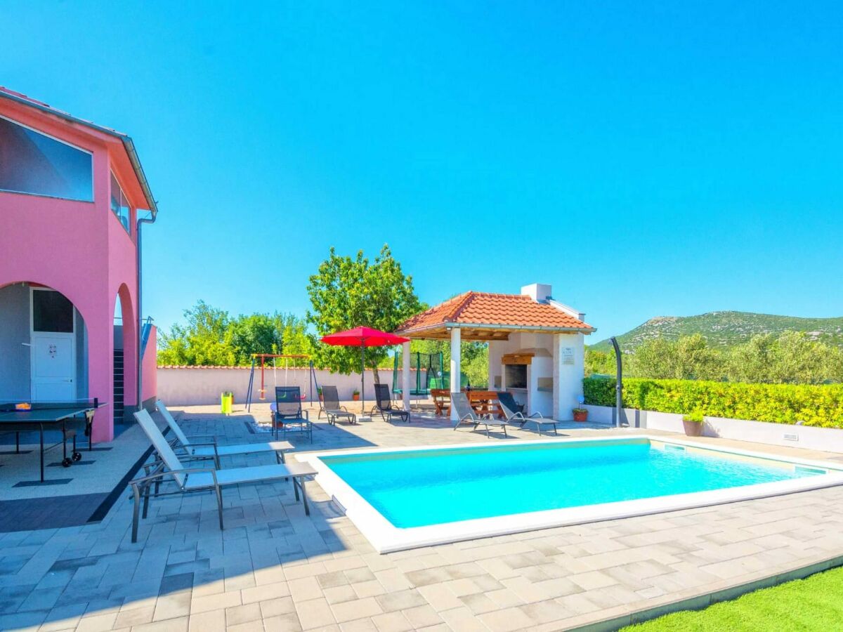Holiday house Holiday Home Marinela - Four Bedroom Holiday Home with Swimming Pool - Outdoor photo 2