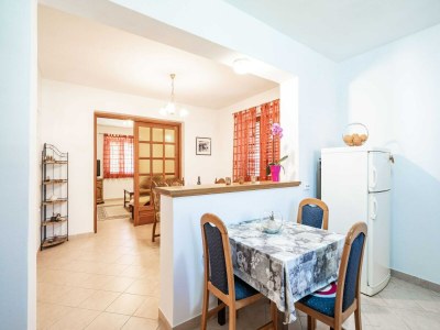 Apartment Apartment Bobić- Three Bedroom Apartment with Balcony and Sea View - Features photo 12