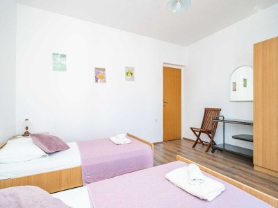 Apartment Apartment Bobić- Three Bedroom Apartment with Balcony and Sea View - Features photo 27